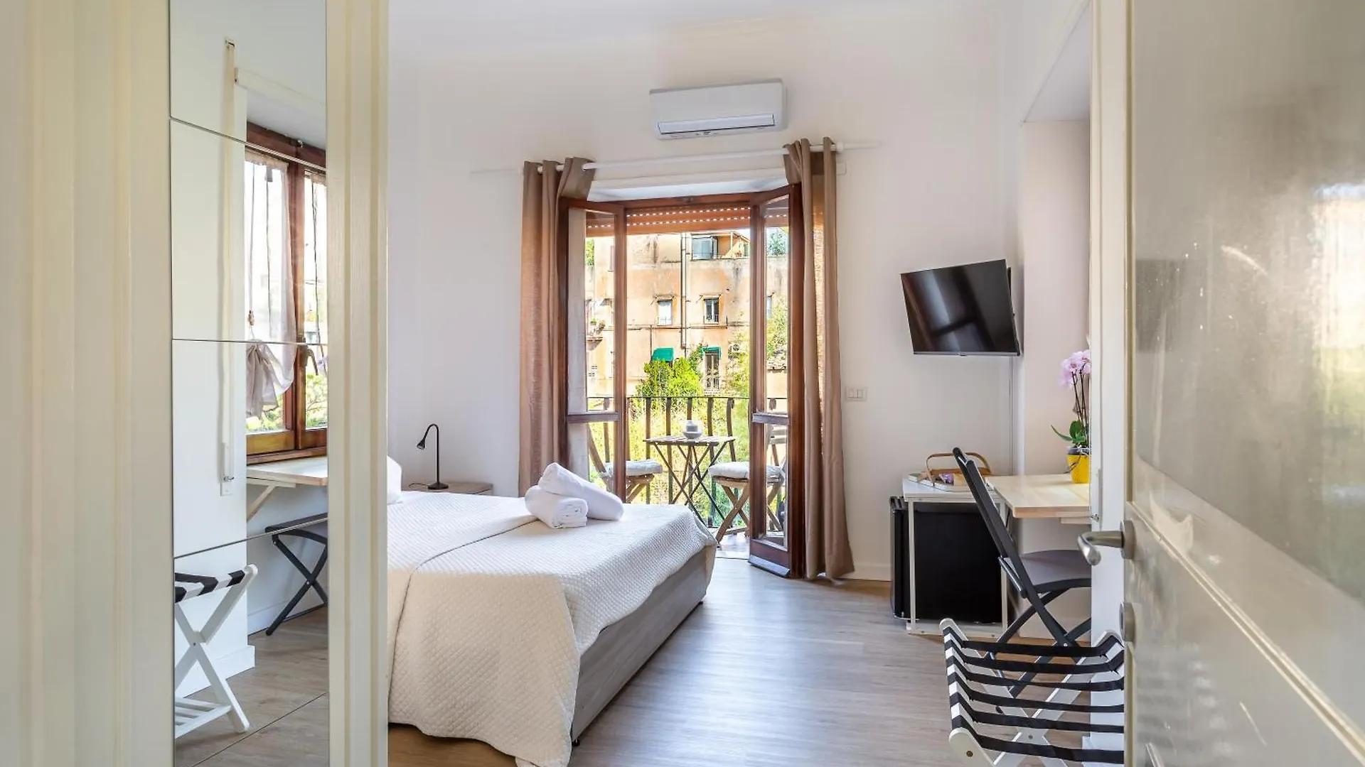 La Casa Di Elba Bed & Breakfast Rome